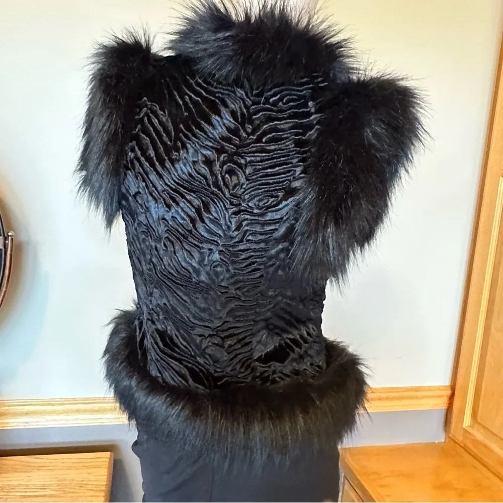 BEBE Faux Fur Trim Vest Textured Open Front XS #14 - Picture 4 of 8